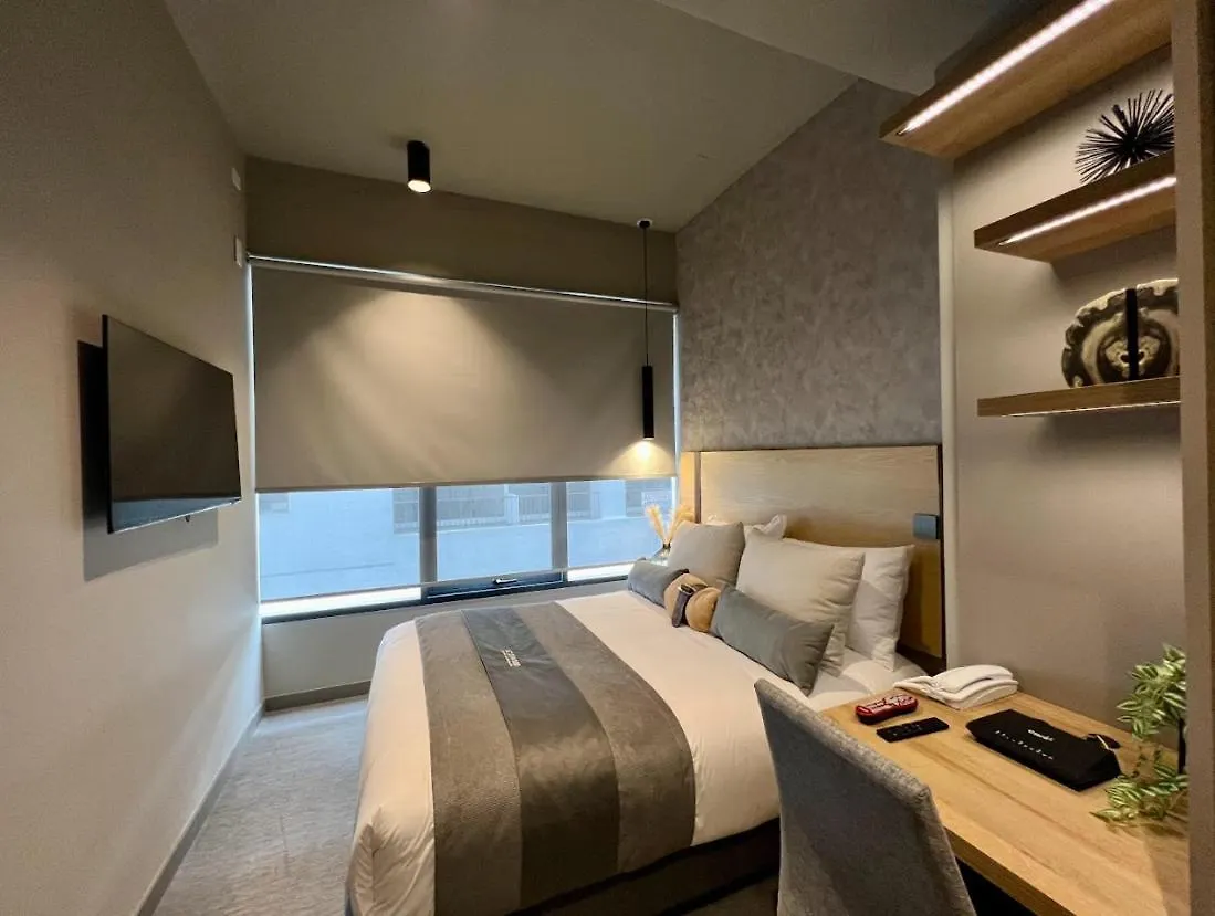 Icon 100 Luxury Apartasuites Bogota 0*,  Colombia